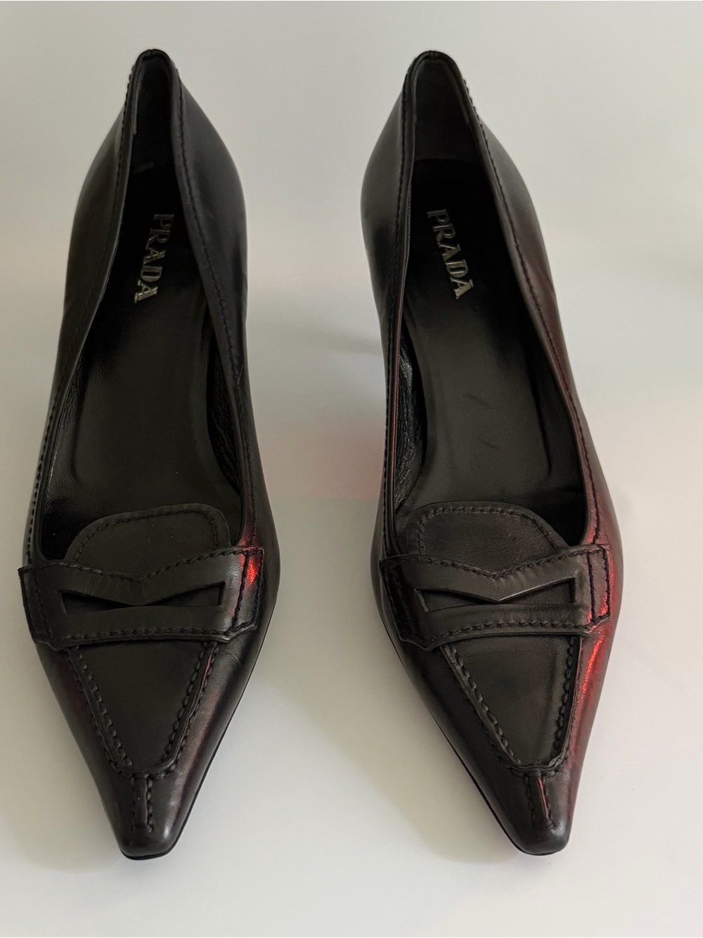 Prada timeless kitten heel pointed toe. Excellent condition